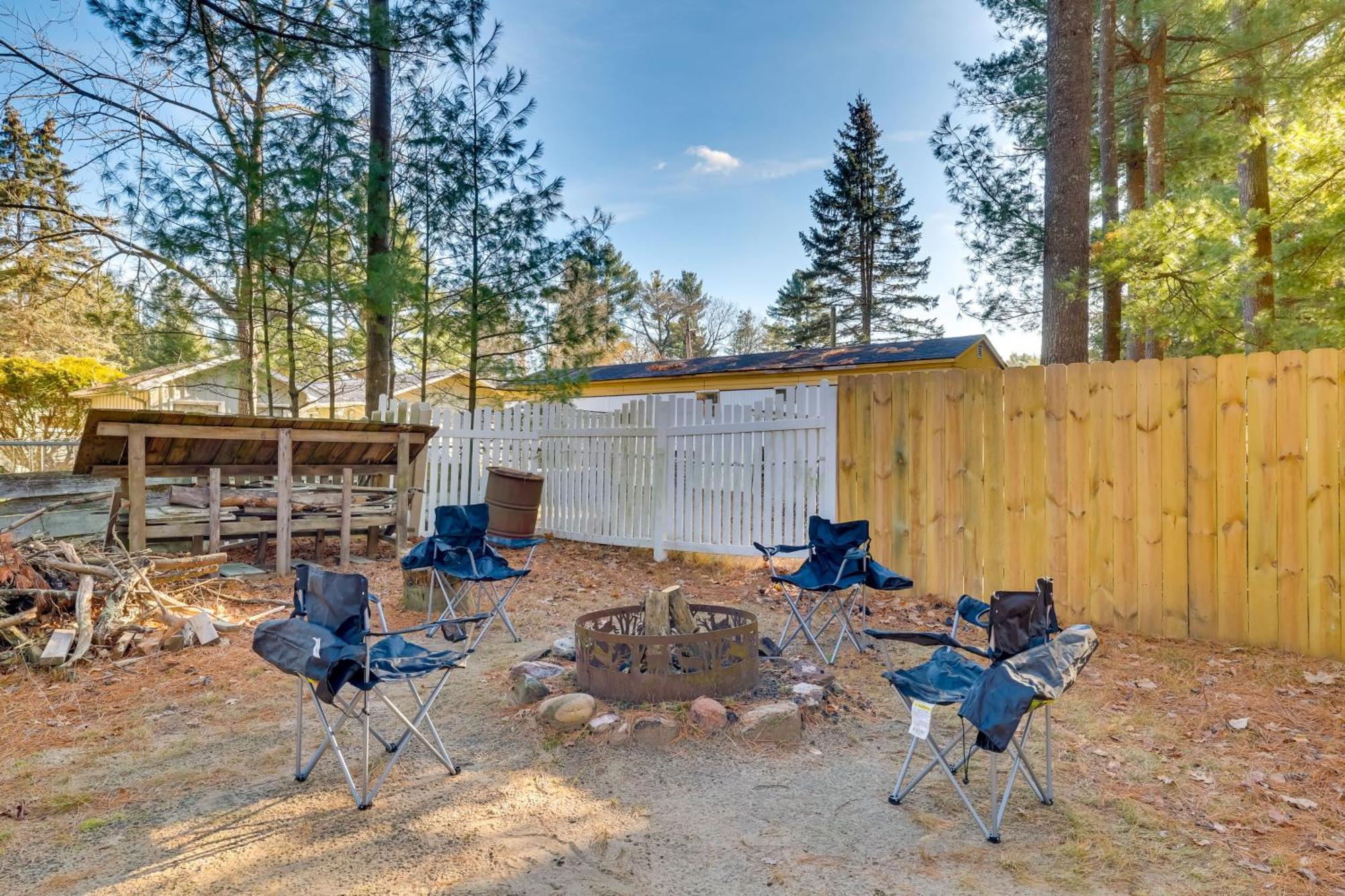 Wisconsin Cabin With Atv Trails, Near Lake Arbutus! Hatfield Exterior foto